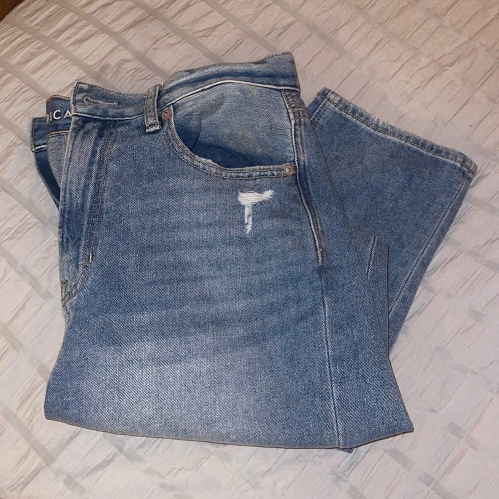AE Mom Jean